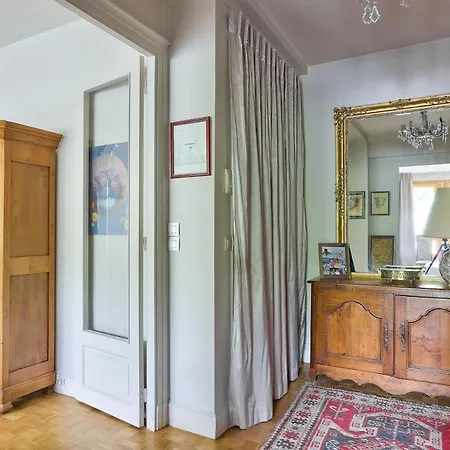Apartament Lovely Parisian 1br Flat 10min From Eiffel Tower Paryż