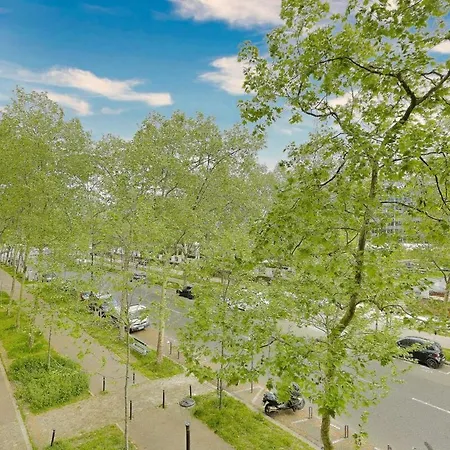 Lovely Parisian 1br Flat 10min From Eiffel Tower *